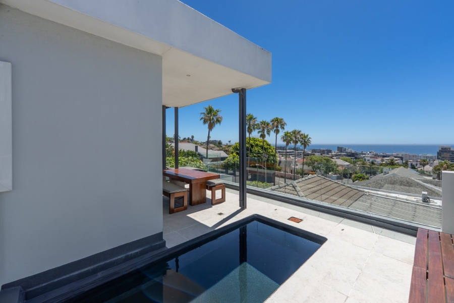 To Let 4 Bedroom Property for Rent in Fresnaye Western Cape